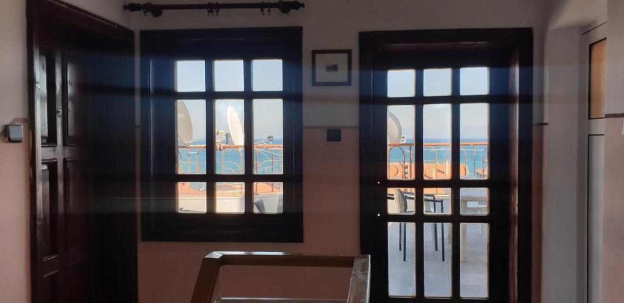 Lazur Hotel Равда Экстерьер фото