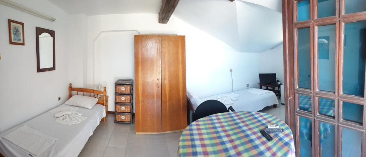 Lazur Hotel Равда Экстерьер фото